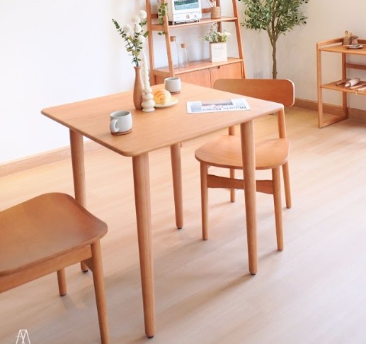 โต๊ะทานข้าวไม้ยางพาราแท้ 4 ที่นั่ง MAAI DESIGN  รุ่น HARU TABLE  สีโอ๊ค